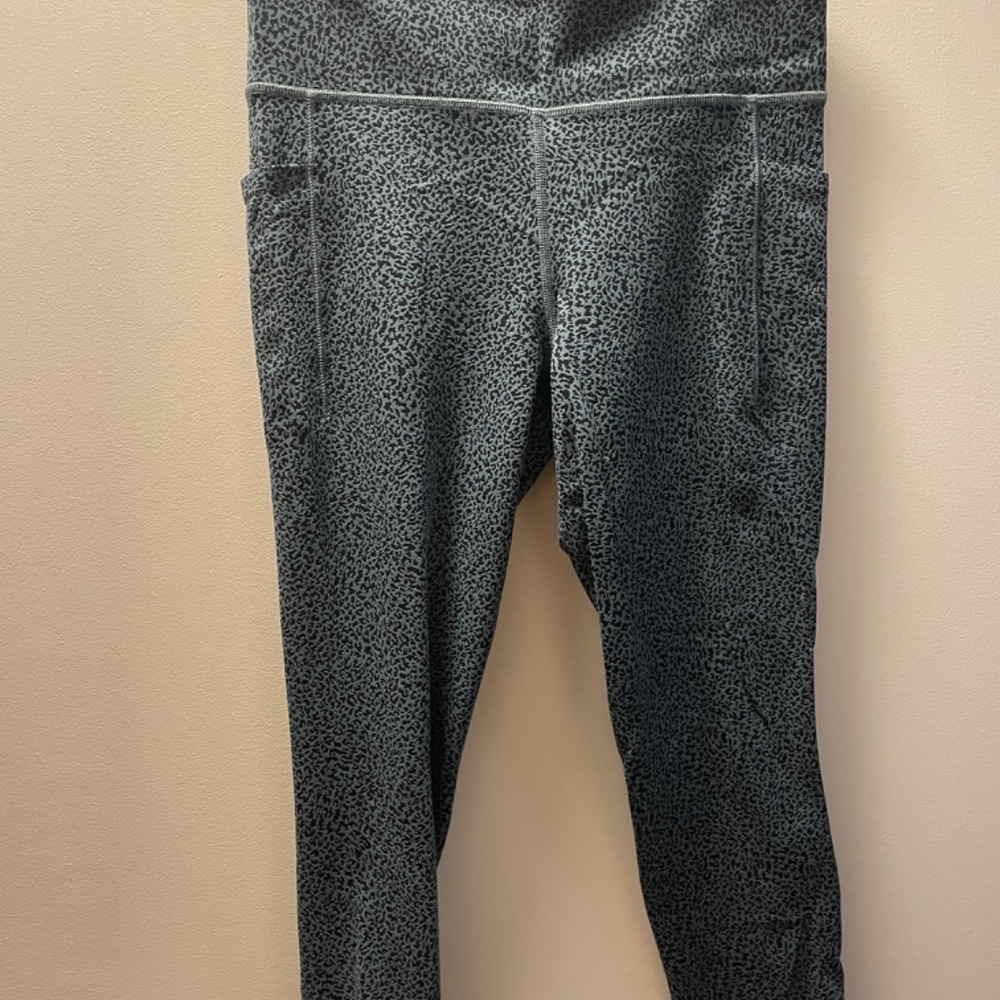 Athleta Sun Salutation Legging - image 4